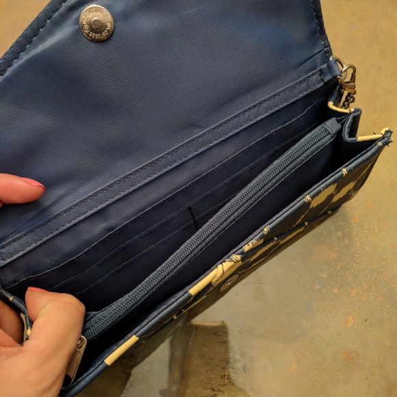 Francesca's navy blue pattern satchel - Picture 2 of 4